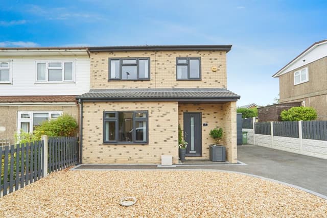 Hawthorn Road, Yeadon, Leeds 2