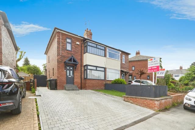 Perfect Leeds Family Home 1