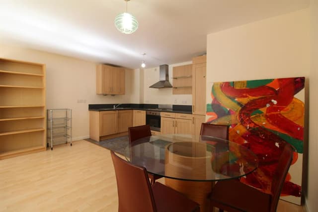 Leeds City Apartment (Aspect 14) - 2-Bed 3
