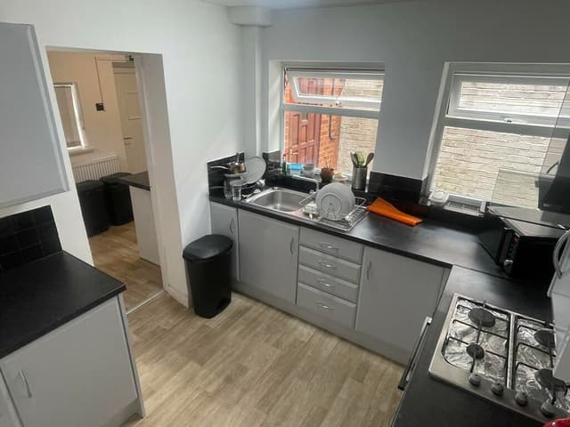 FIVE BED LICENCED HMO 4